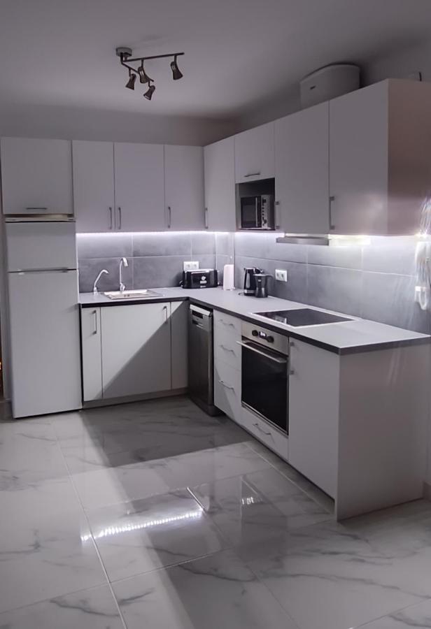 Pmt16 - Large City Apartment On The Beach 托雷维耶哈 外观 照片